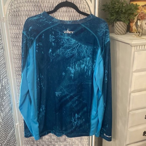 Blue Habit Shirt Size Large - Picture 2 of 5